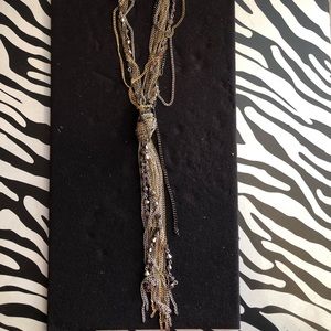 Chunky necklace with large knot